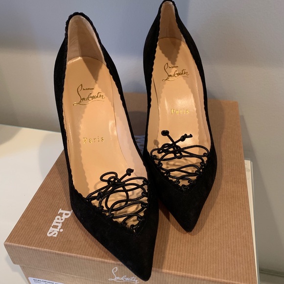 Christian Louboutin Scallop Pump - Picture 2 of 7